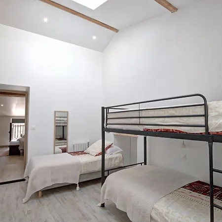 Sejour Paisible En De Charme Avec En Campagne - Fr-1-496-334 *