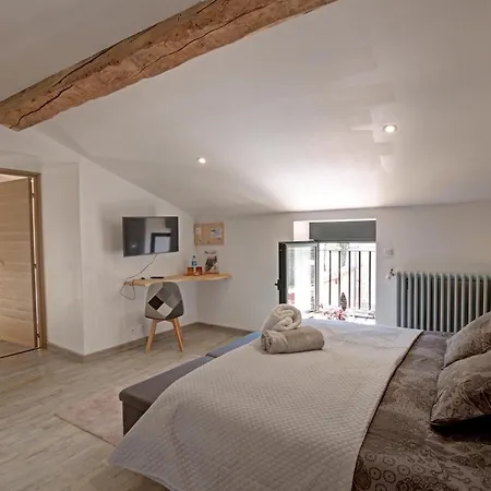Sejour Paisible En De Charme Avec En Campagne - Fr-1-496-334 * Saint-Julien-Molin-Molette