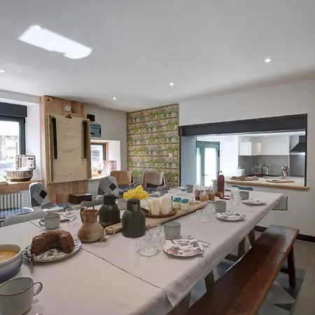 Sejour Paisible En De Charme Avec En Campagne - Fr-1-496-334 *